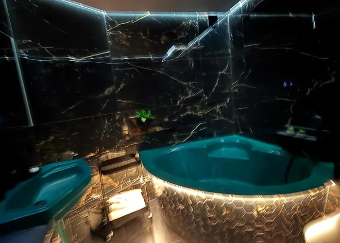 Near Stradina & Garden 里加